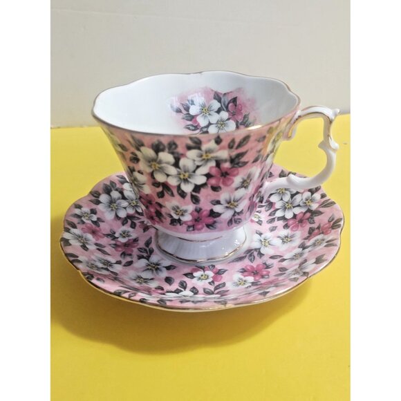 Royal Albert Tea Cup & Saucer set Garden Party Series Pink Surprise - Picture 11 of 11